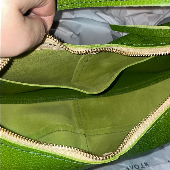 Portland Leather Mantis Classic Nora Shoulder Bag - Picture 9 of 11